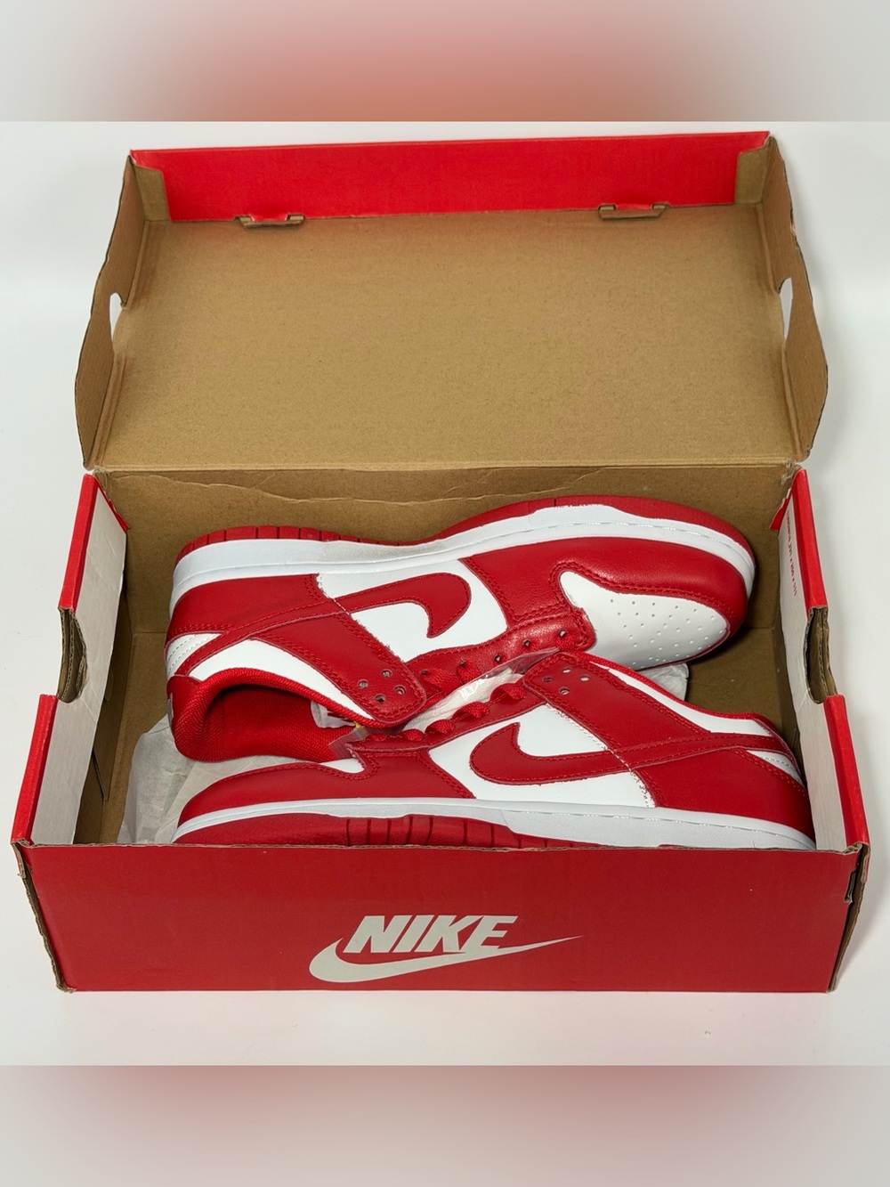 Nike Dunk Low SP "St. John's" White / University Red - US Men’s 7.5 (Women's 9)